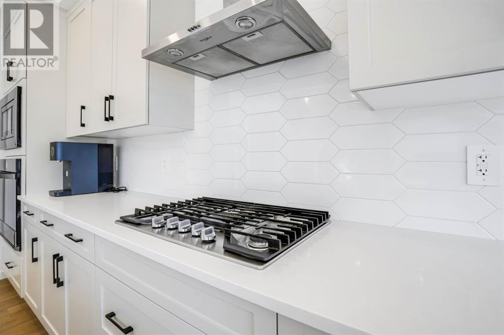 54 Royston Terrace Nw, Calgary, Alberta  T3L 0K2 - Photo 12 - A2225048