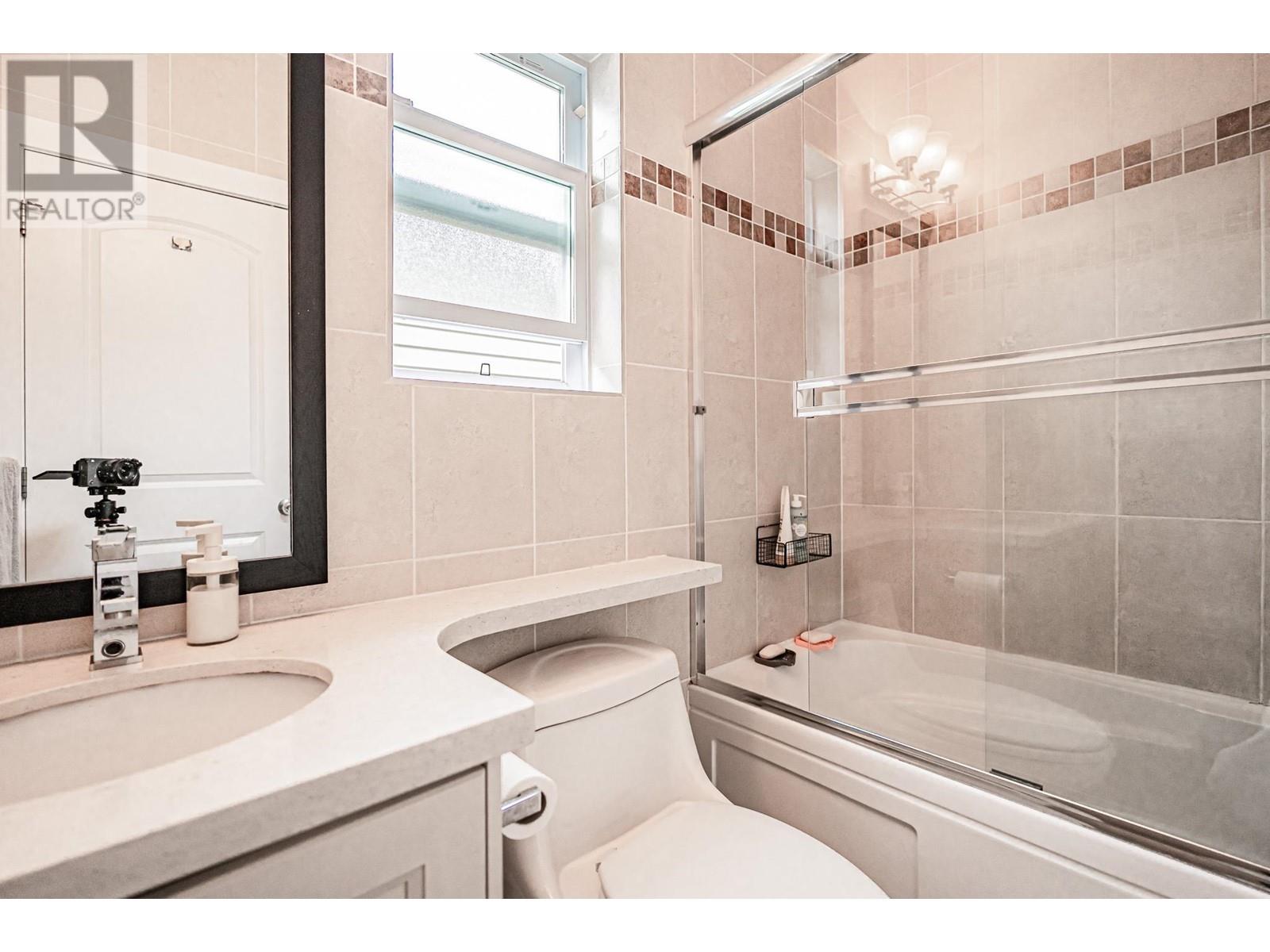 5918 Main Street, Vancouver, British Columbia  V5W 2T3 - Photo 22 - R3011204