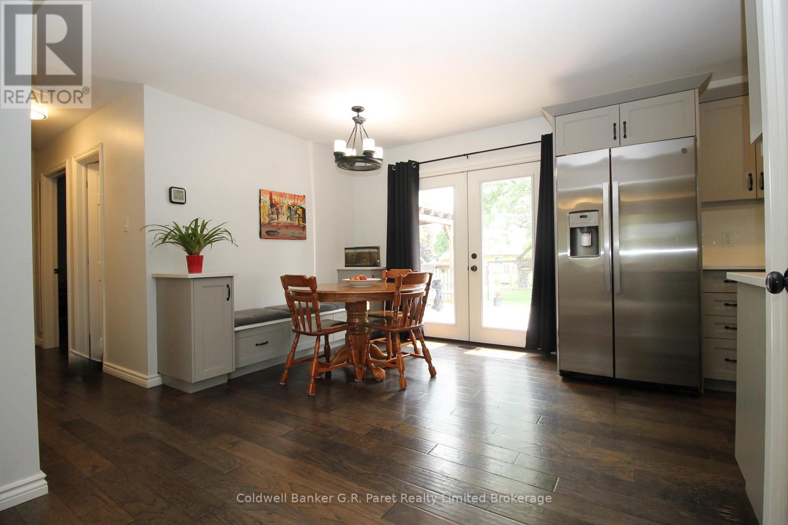 104 Simcoe Crescent, Middlesex Centre, Ontario  N0L 1R0 - Photo 7 - X12157608