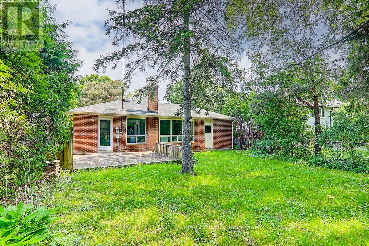 21 Southdale Drive S, Markham, Ontario  L3P 1J6 - Photo 10 - N12149291