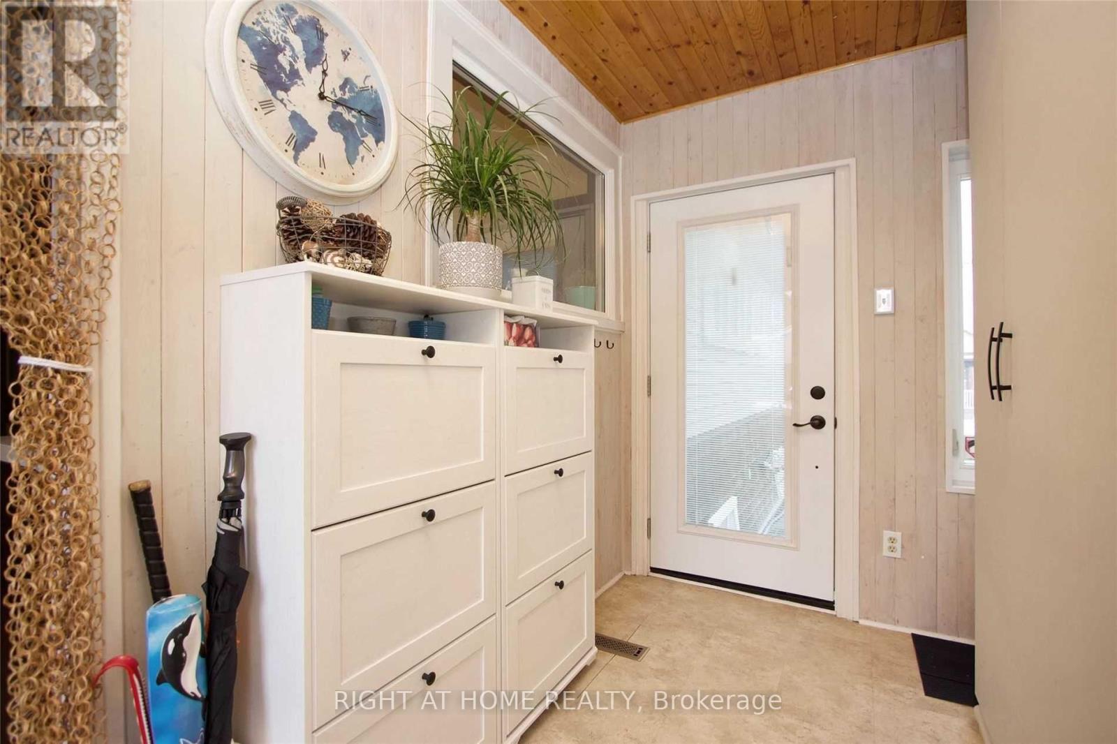 44 Gladstone Avenue, Oshawa, Ontario  L1J 4E5 - Photo 2 - E12200971