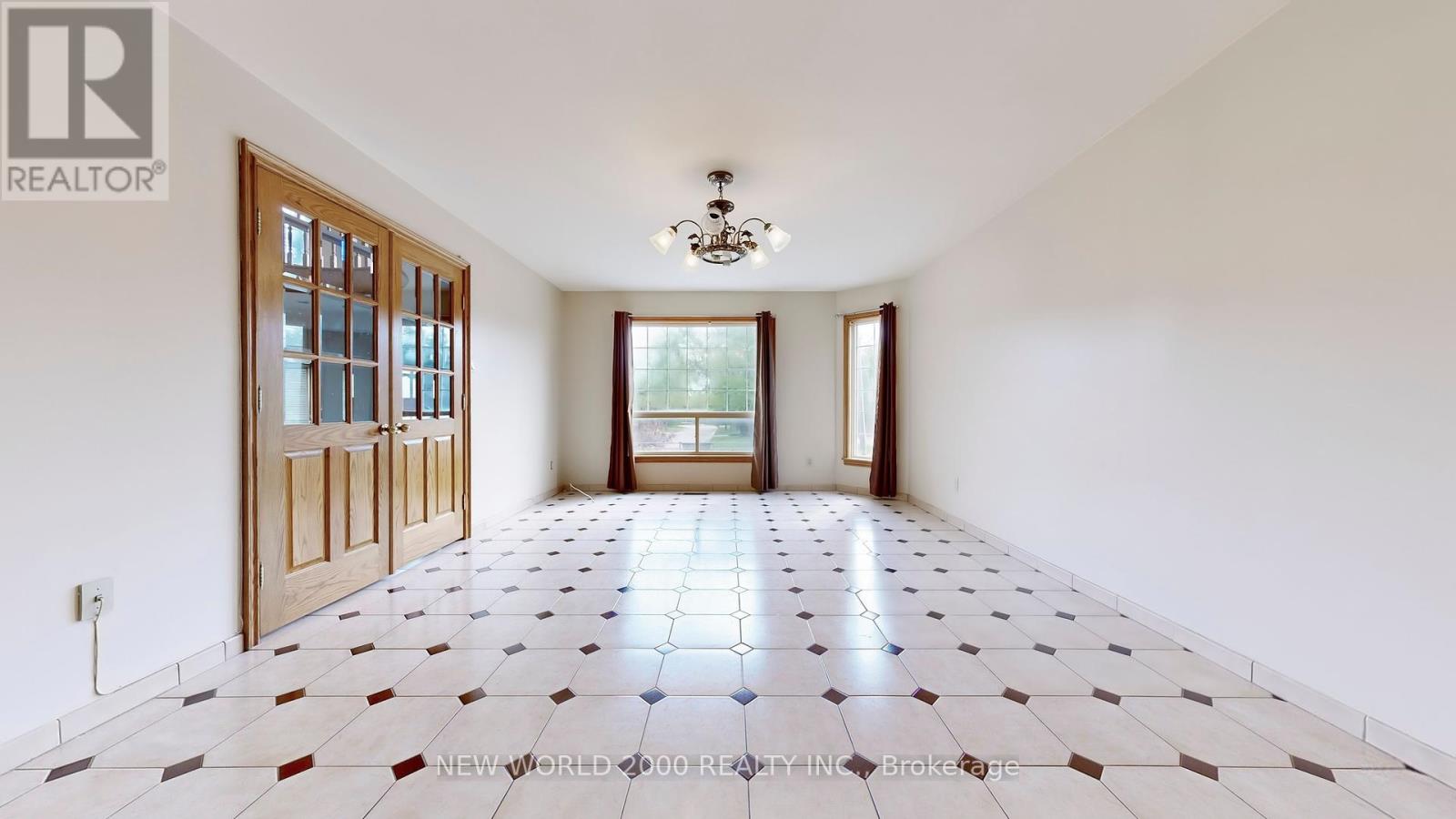 62 Langstaff Road W, Richmond Hill, Ontario  L4C 6N3 - Photo 8 - N12070477