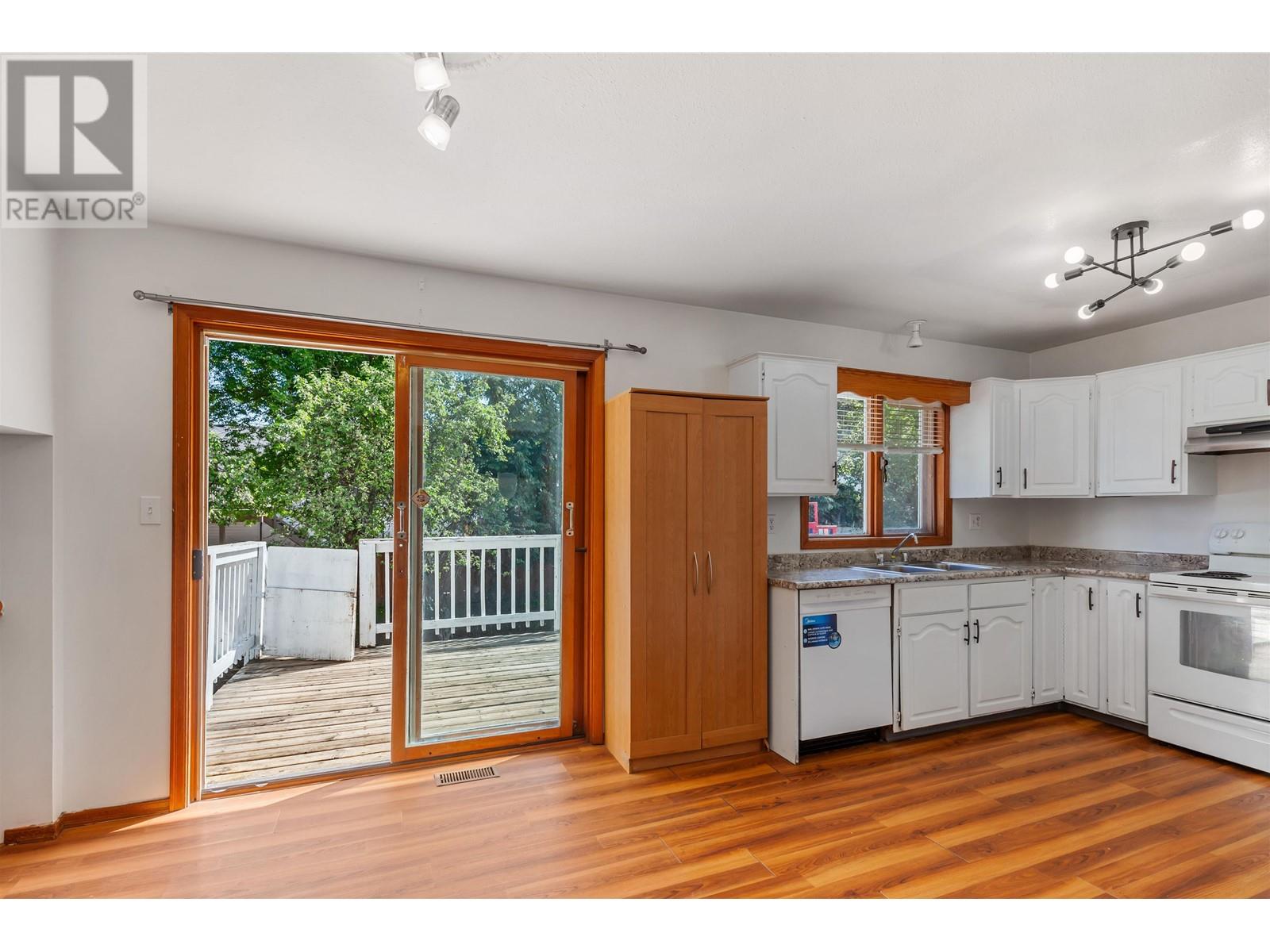 3849 Grace Crescent, Prince George, British Columbia  V2N 4V9 - Photo 6 - R3011875