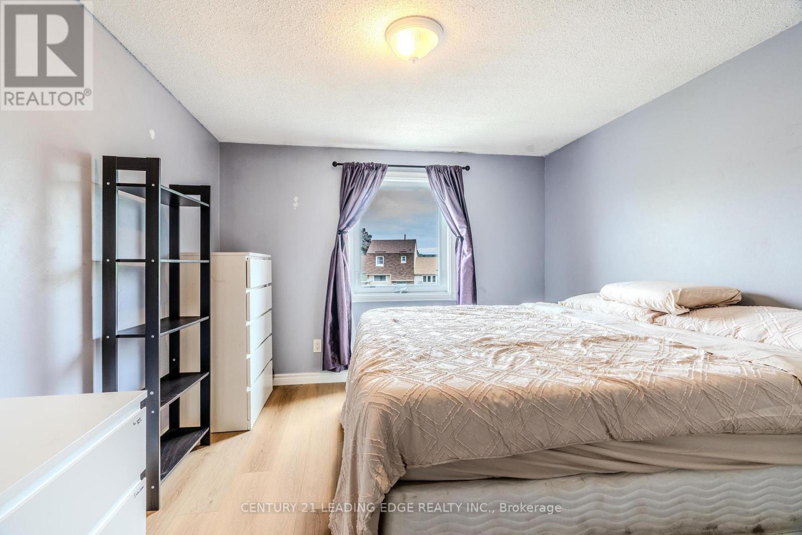 4 Chambers Court, Brampton, Ontario  L6Z 1J1 - Photo 15 - W12200946