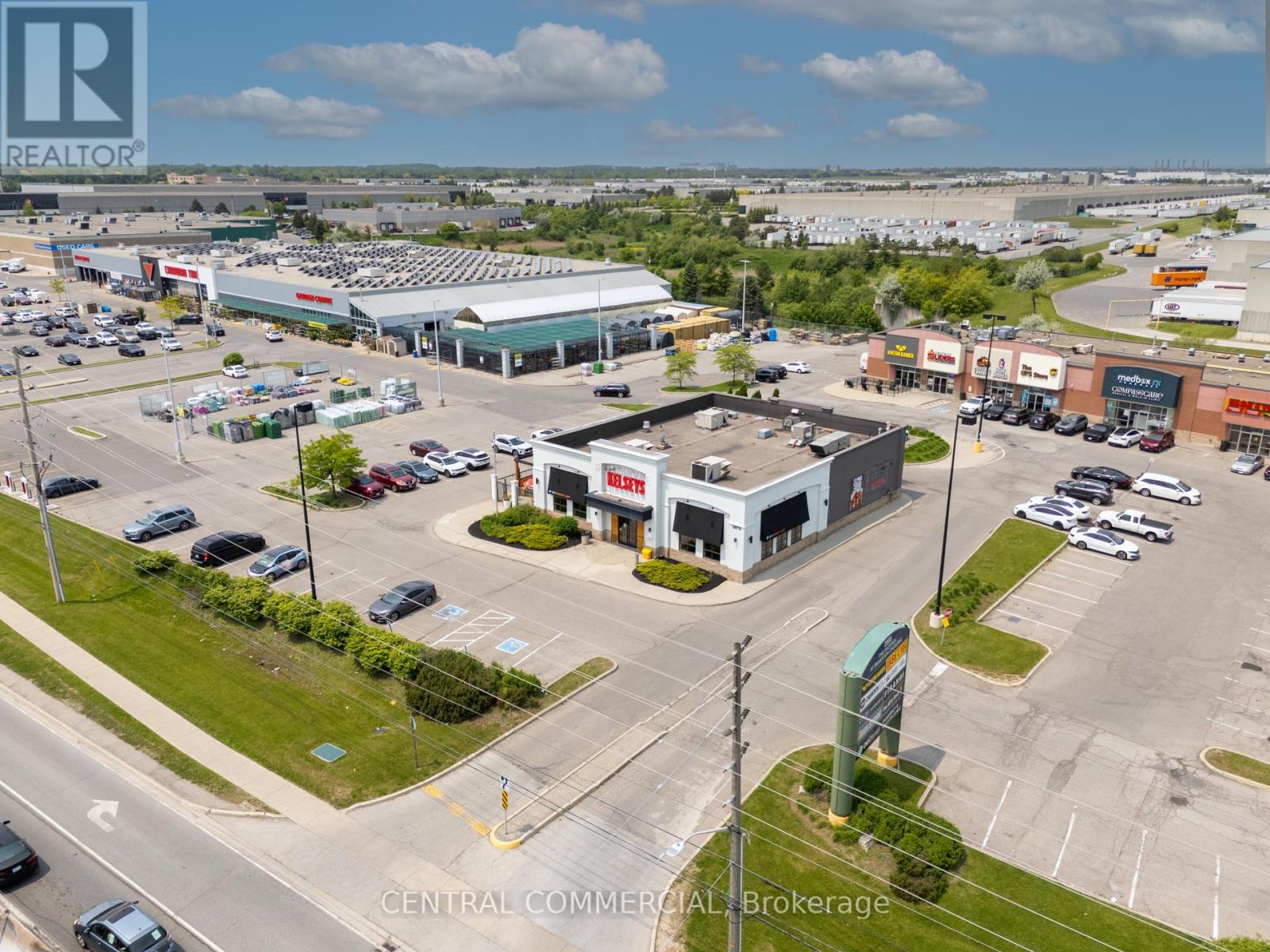 2870 Queen Street E, Brampton, Ontario  L6S 6E8 - Photo 5 - W12200967