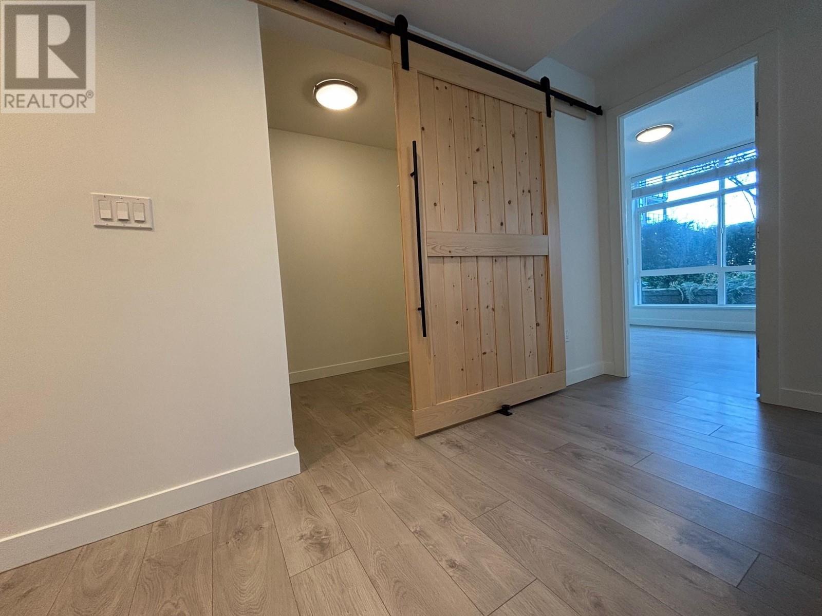 121 108 E 8th Street, North Vancouver, British Columbia  V7L 0H1 - Photo 8 - R3012146