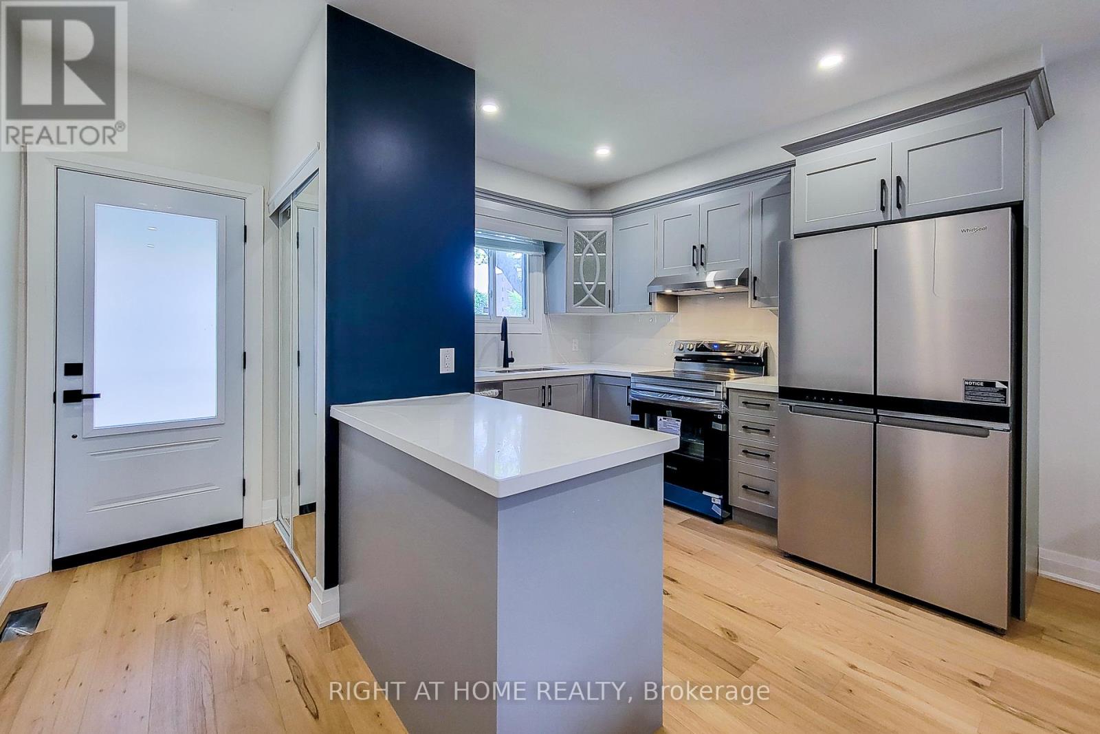 53 West Avenue N, Hamilton, Ontario  L8L 5C1 - Photo 8 - X12200951