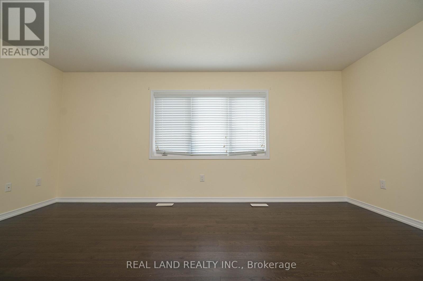7782 Hackberry Trail, Niagara Falls, Ontario  L2H 3R5 - Photo 16 - X12200963