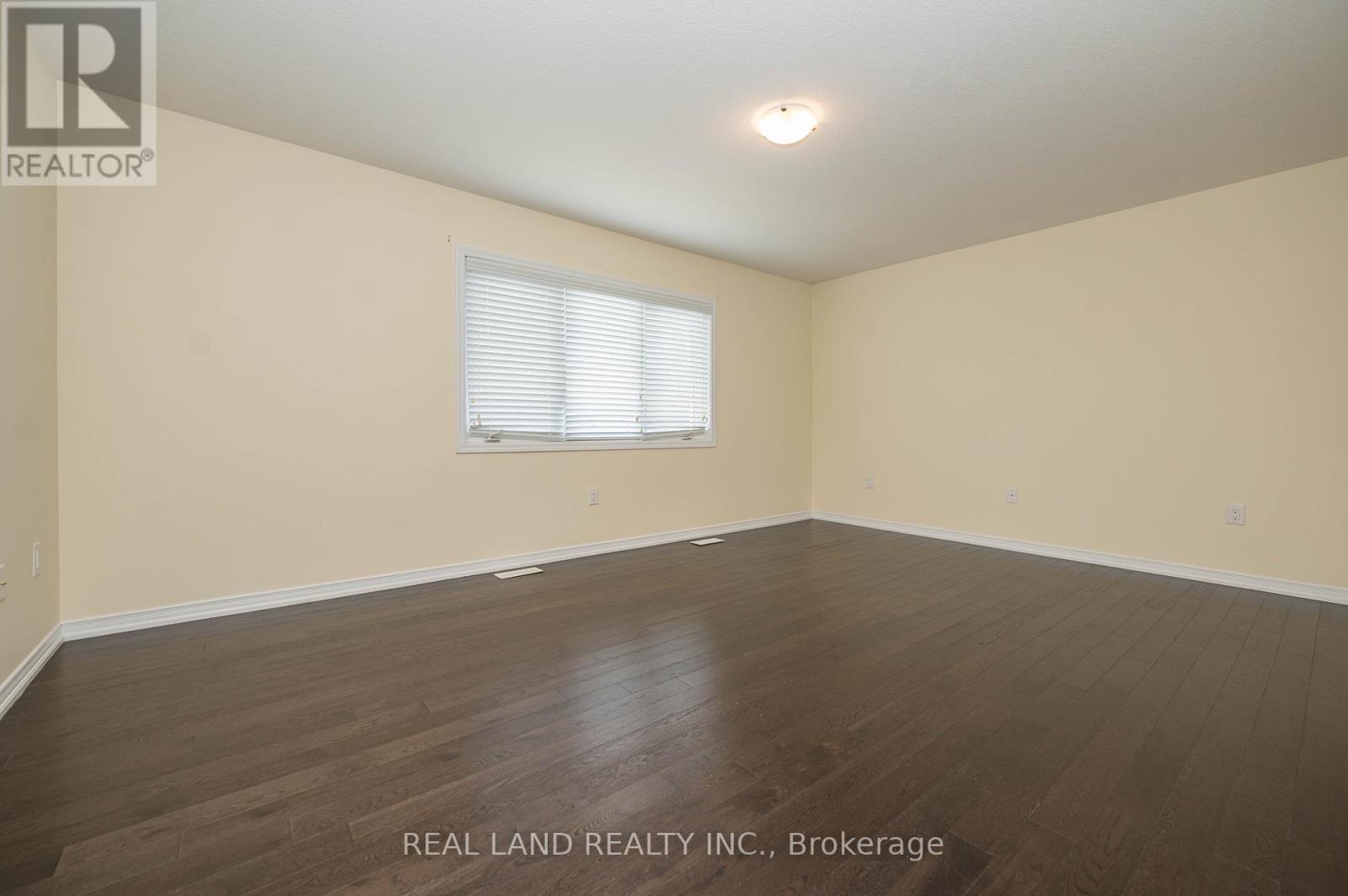 7782 Hackberry Trail, Niagara Falls (Brown), Ontario  L2H 3R5 - Photo 19 - X12200963