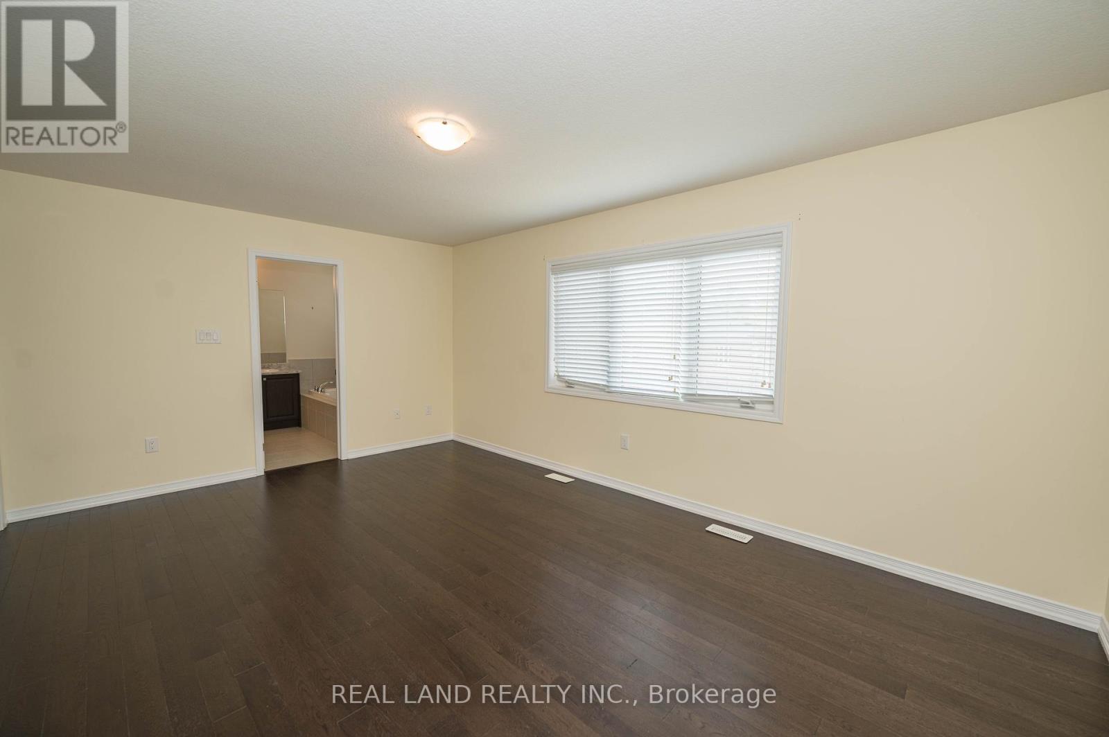 7782 Hackberry Trail, Niagara Falls (Brown), Ontario  L2H 3R5 - Photo 21 - X12200963