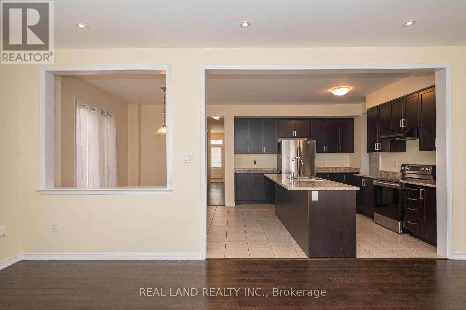 7782 Hackberry Trail, Niagara Falls (Brown), Ontario  L2H 3R5 - Photo 6 - X12200963