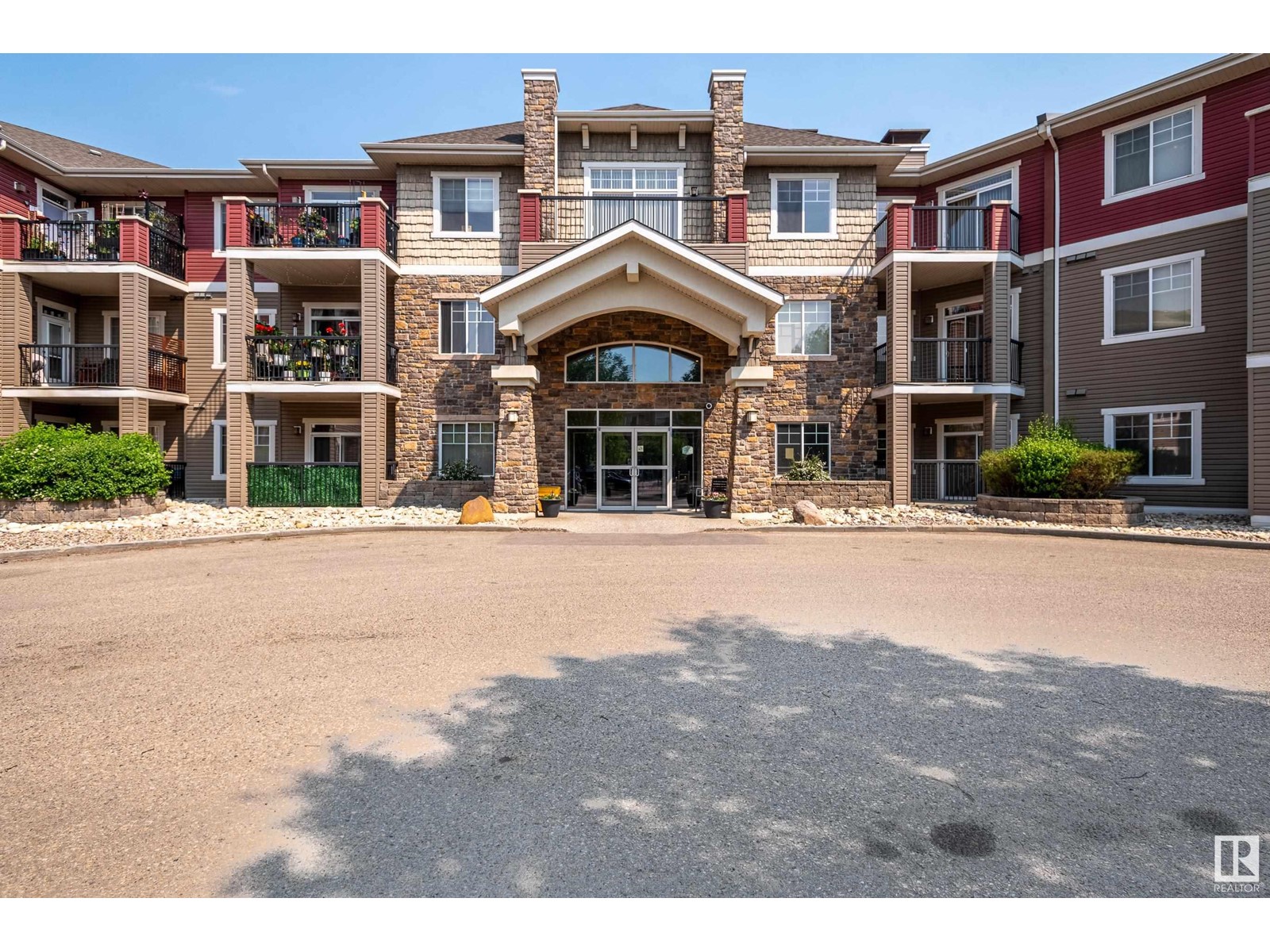 #327 2503 HANNA CR NW NW, Edmonton, Alberta