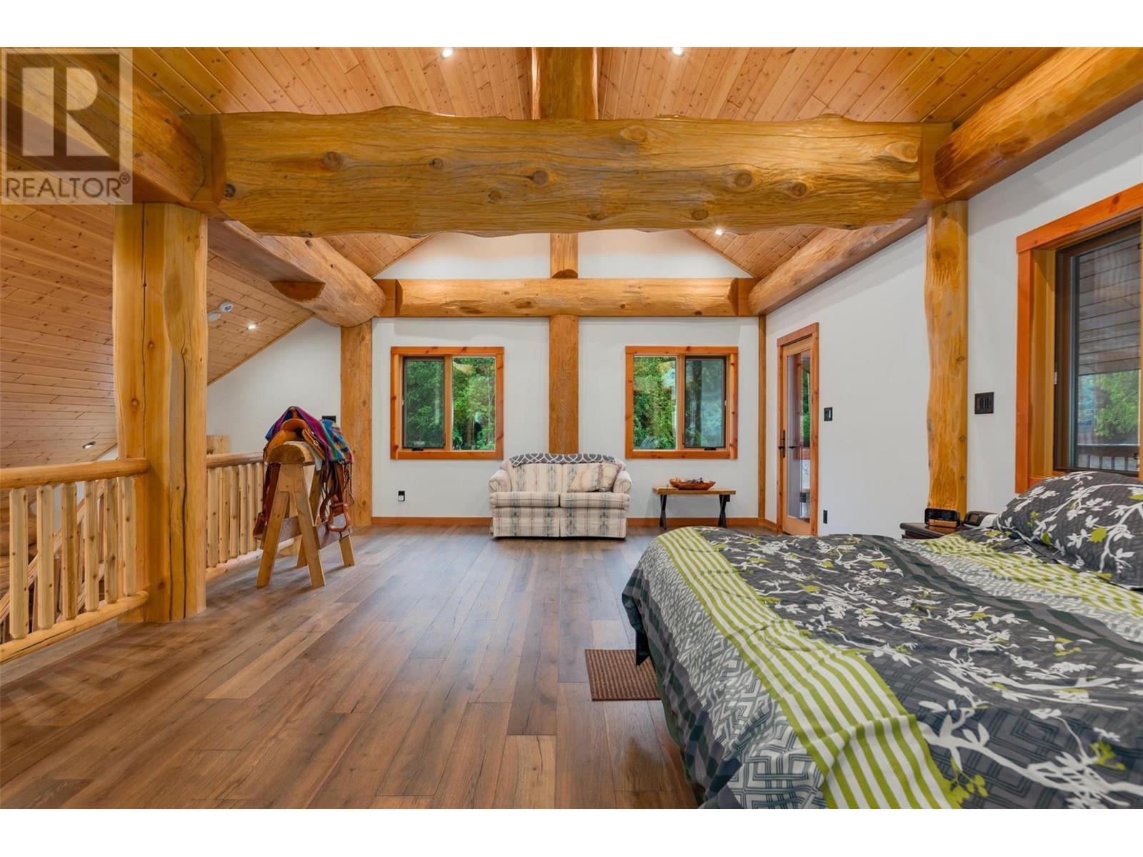 800 Highway 22, Rossland, British Columbia  V0G 1Y0 - Photo 28 - 10351012