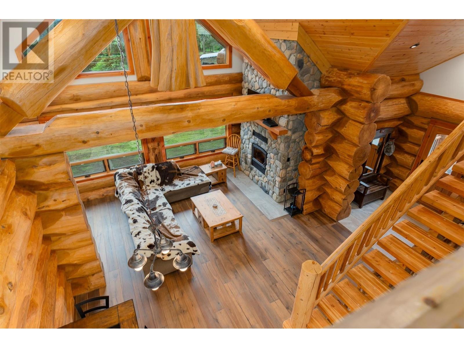 800 Highway 22, Rossland, British Columbia  V0G 1Y0 - Photo 31 - 10351012