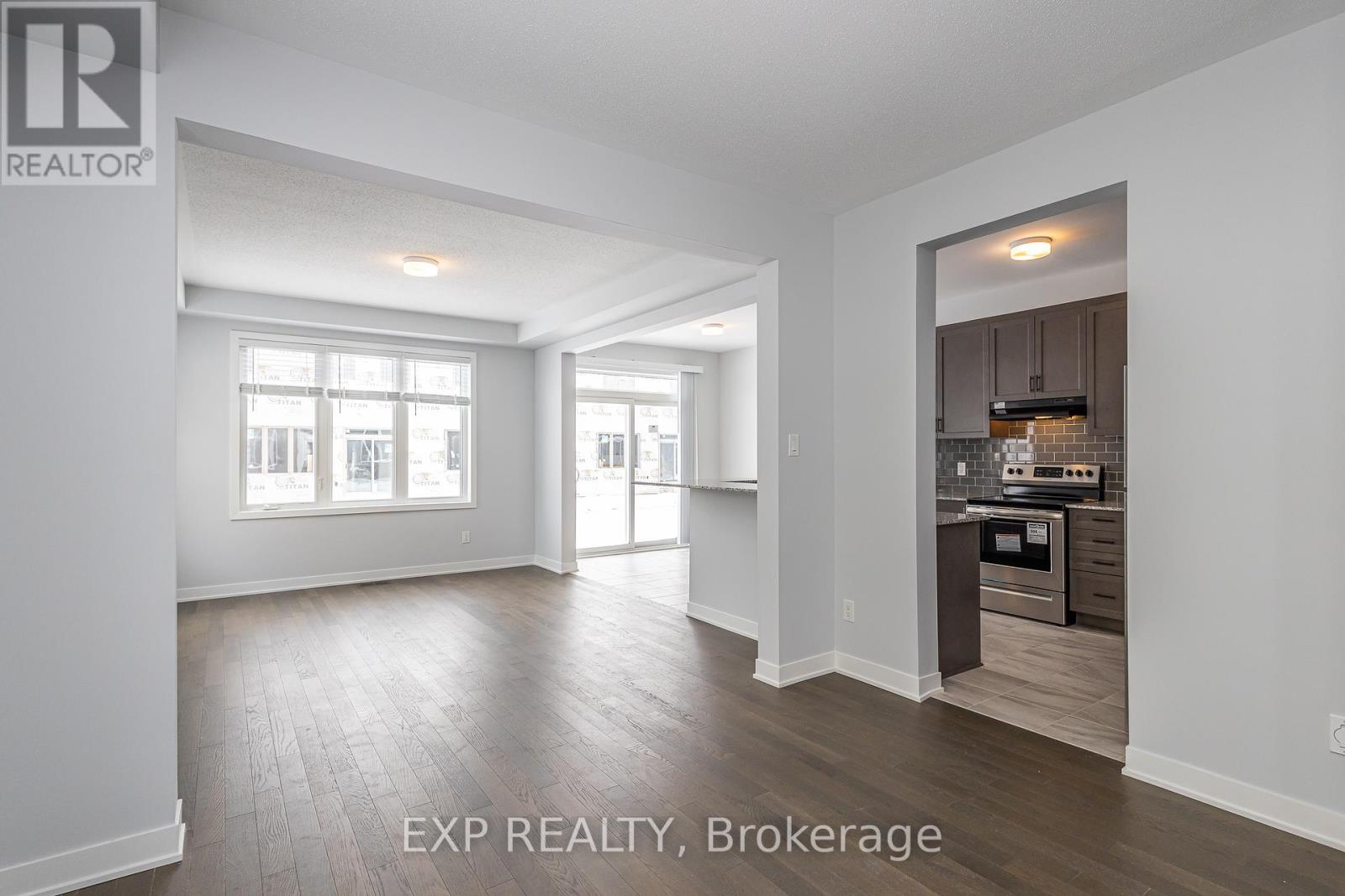 210 Ormiston Crescent, Ottawa, Ontario  K2J 7E3 - Photo 4 - X12200985
