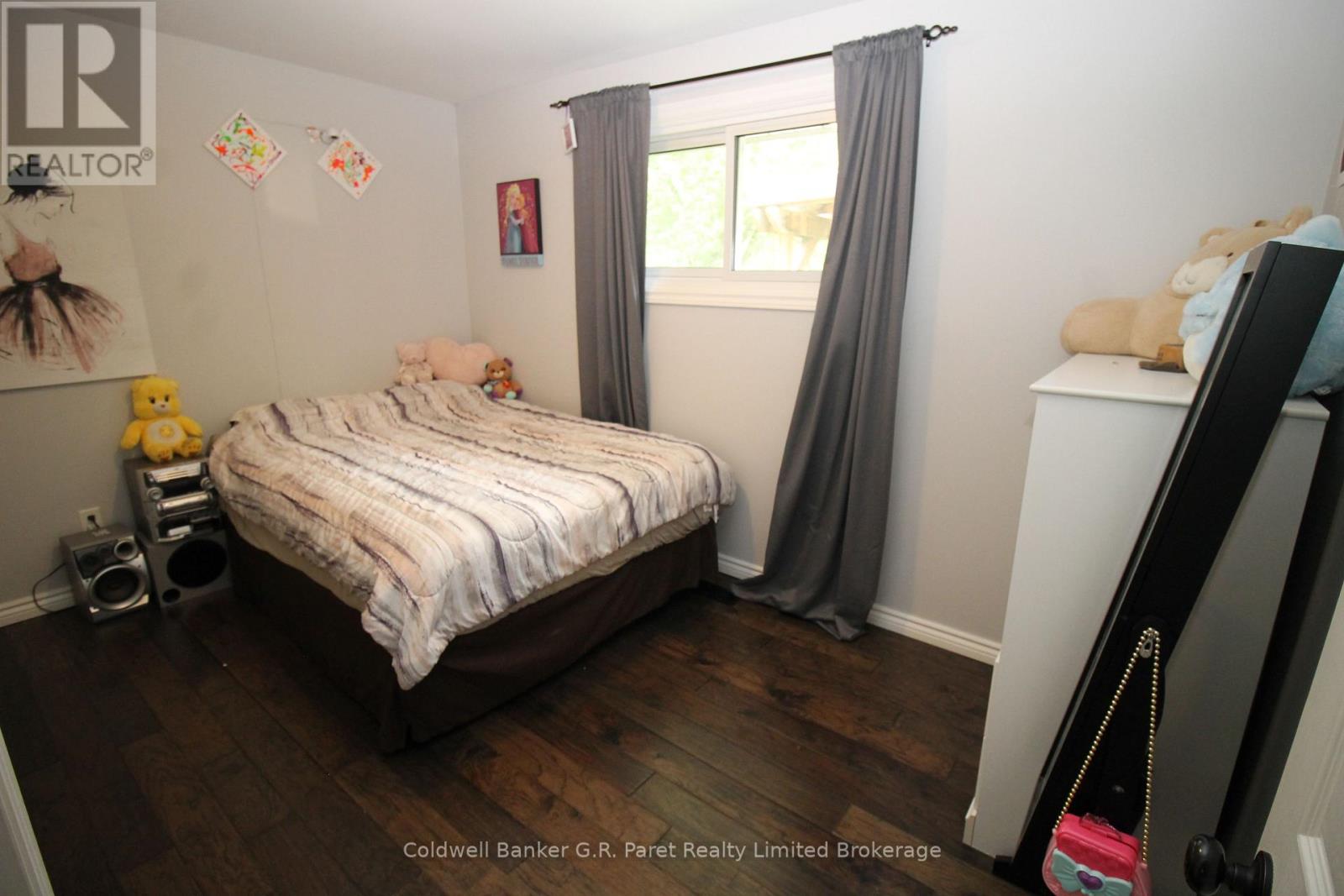 104 Simcoe Crescent, Middlesex Centre, Ontario  N0L 1R0 - Photo 16 - X12157608