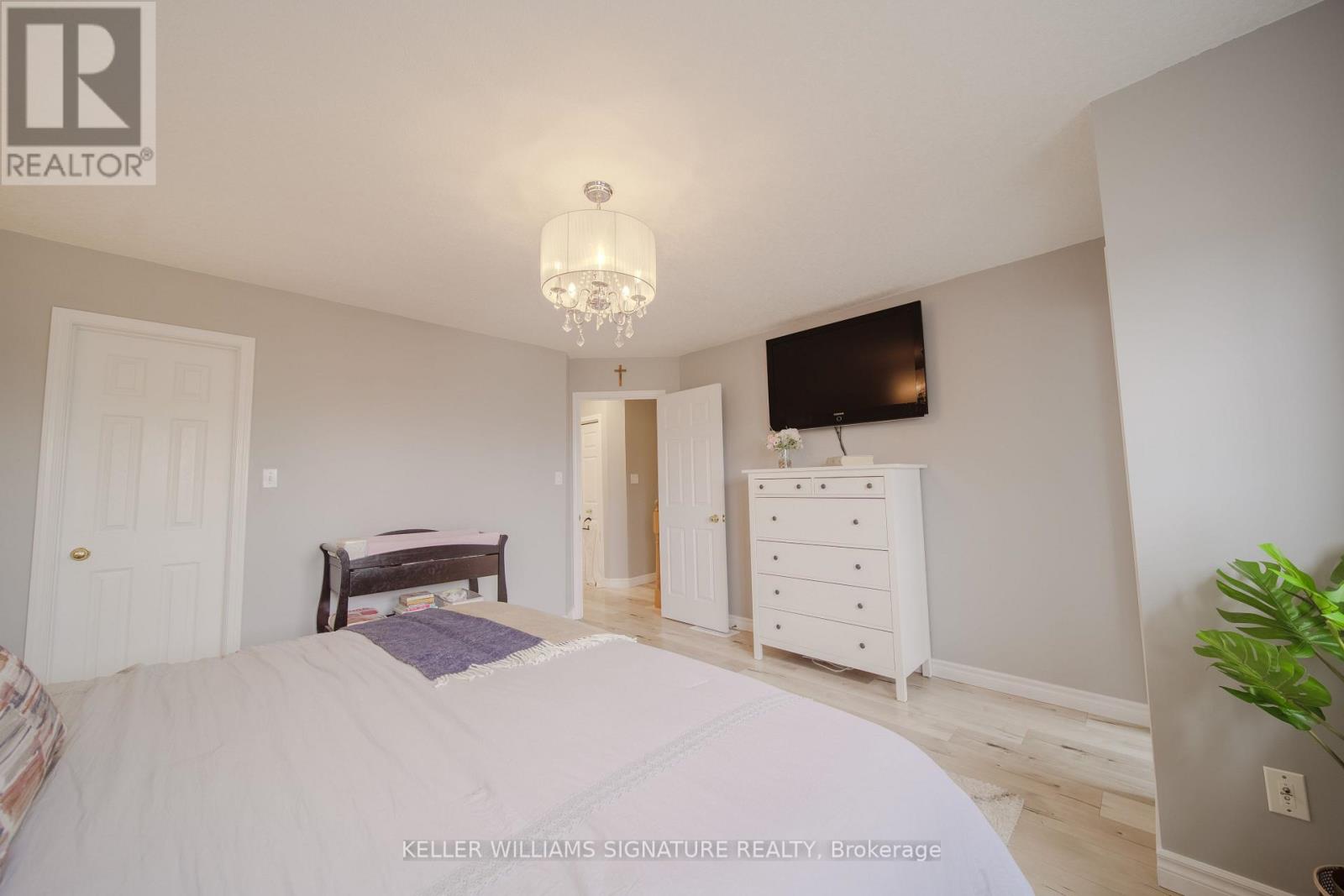 203 Langlaw Drive, Cambridge, Ontario  N1P 1E8 - Photo 23 - X12145683