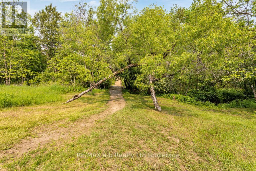 210 Beach Lane, Norfolk, Ontario  N0E 1G0 - Photo 28 - X12200986