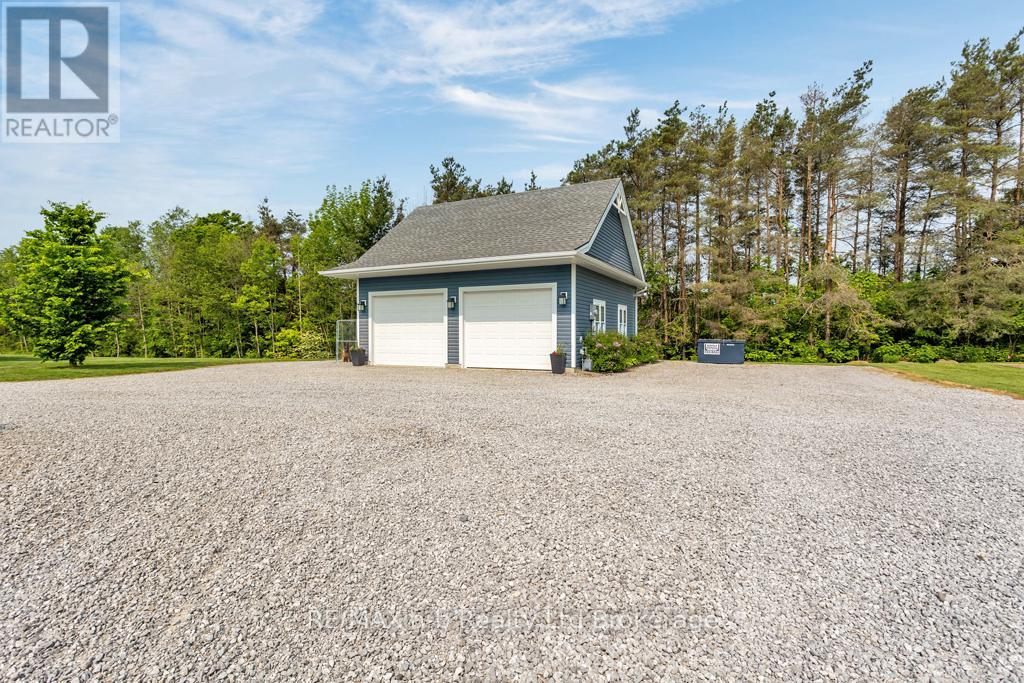 210 Beach Lane, Norfolk, Ontario  N0E 1G0 - Photo 3 - X12200986