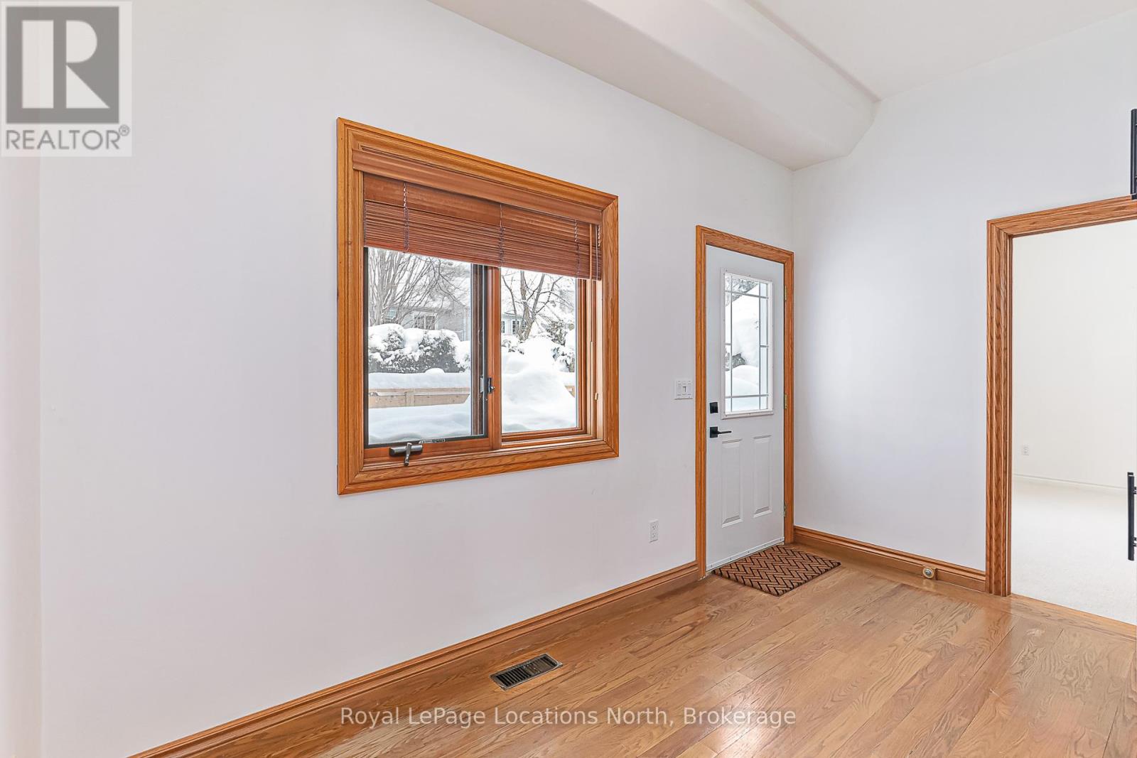 137 Pioneer Lane, Blue Mountains, Ontario  L9Y 0M7 - Photo 19 - X12200998