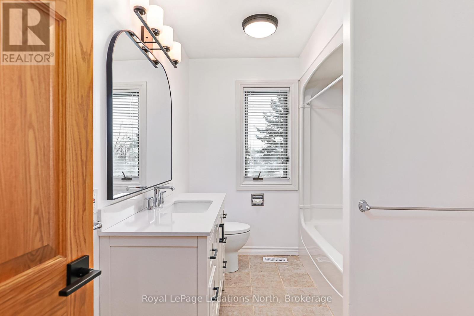 137 Pioneer Lane, Blue Mountains, Ontario  L9Y 0M7 - Photo 38 - X12200998