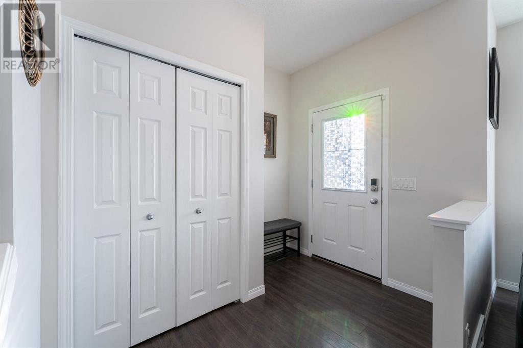 Property at 262 Walgrove Terrace SE image 5