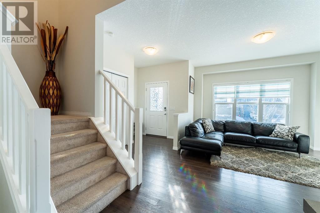Property at 262 Walgrove Terrace SE image 4