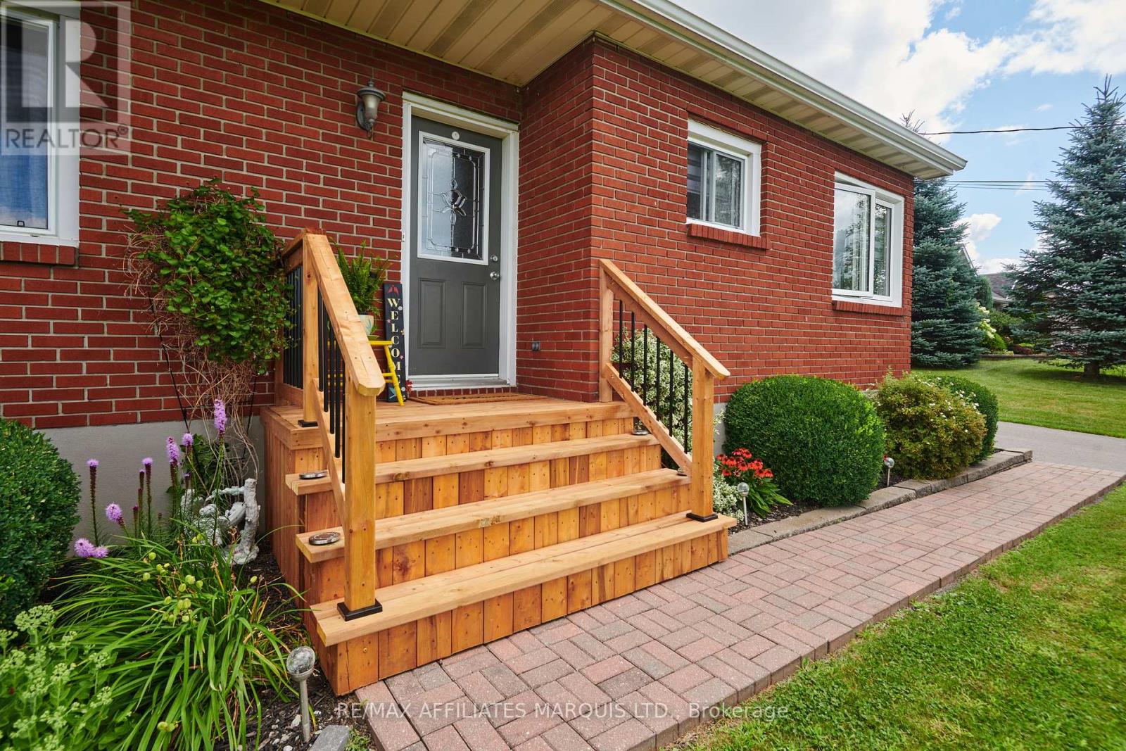 6711 Purcell Road, South Glengarry, Ontario  K6H 7R5 - Photo 3 - X12201013