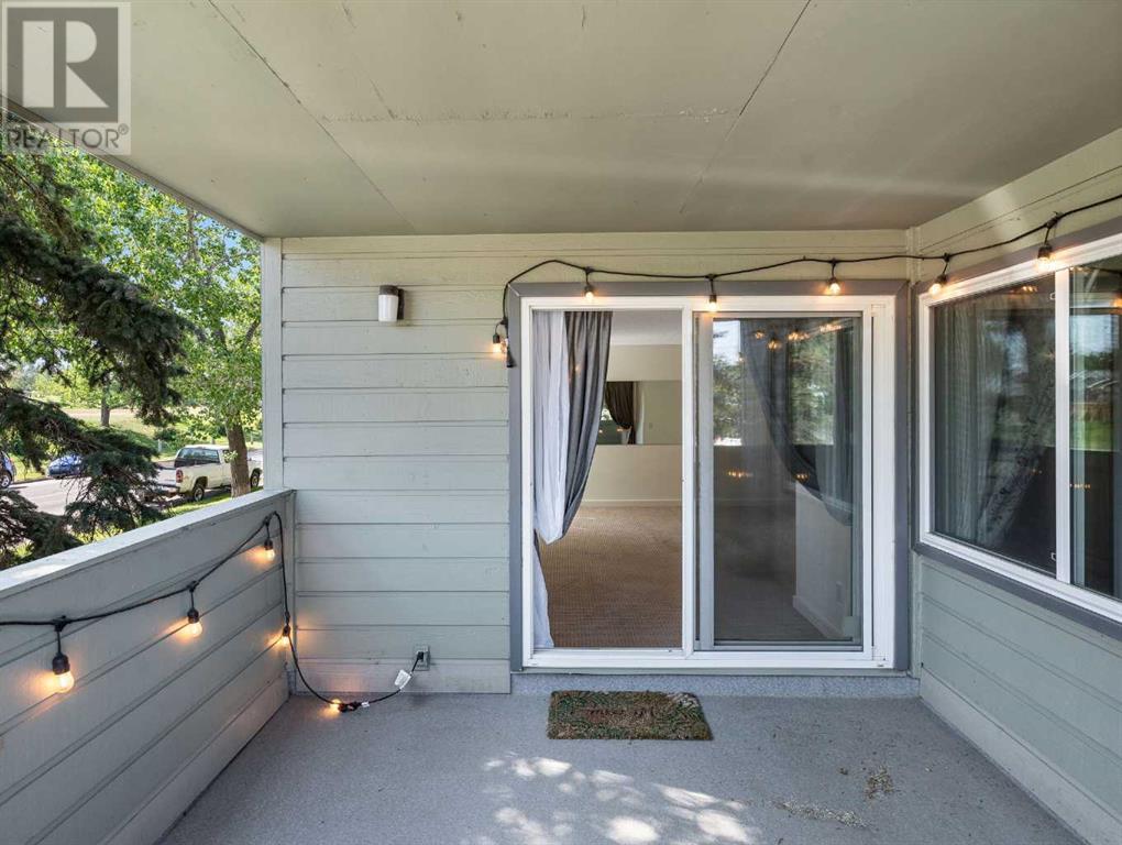 4282, 90 Glamis Drive Sw, Calgary, Alberta  T3E 6T8 - Photo 6 - A2226922
