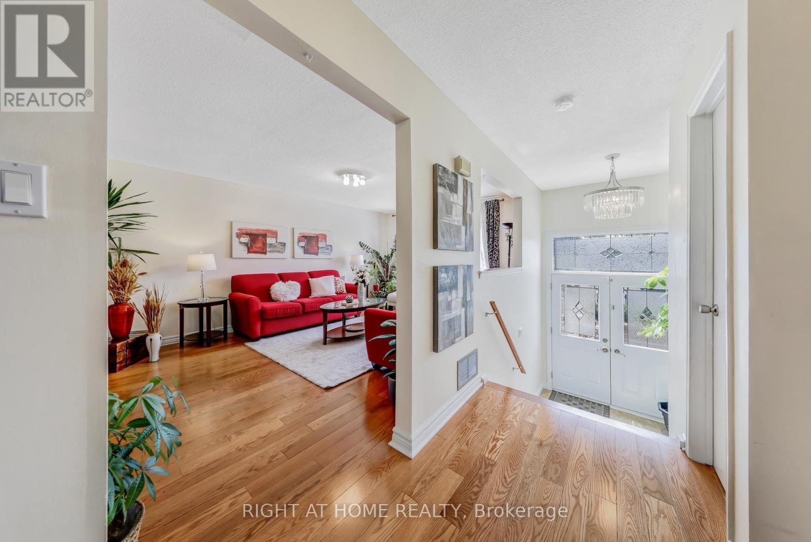 157 Dollery Court, Toronto, Ontario  M2R 3N9 - Photo 2 - C12200216