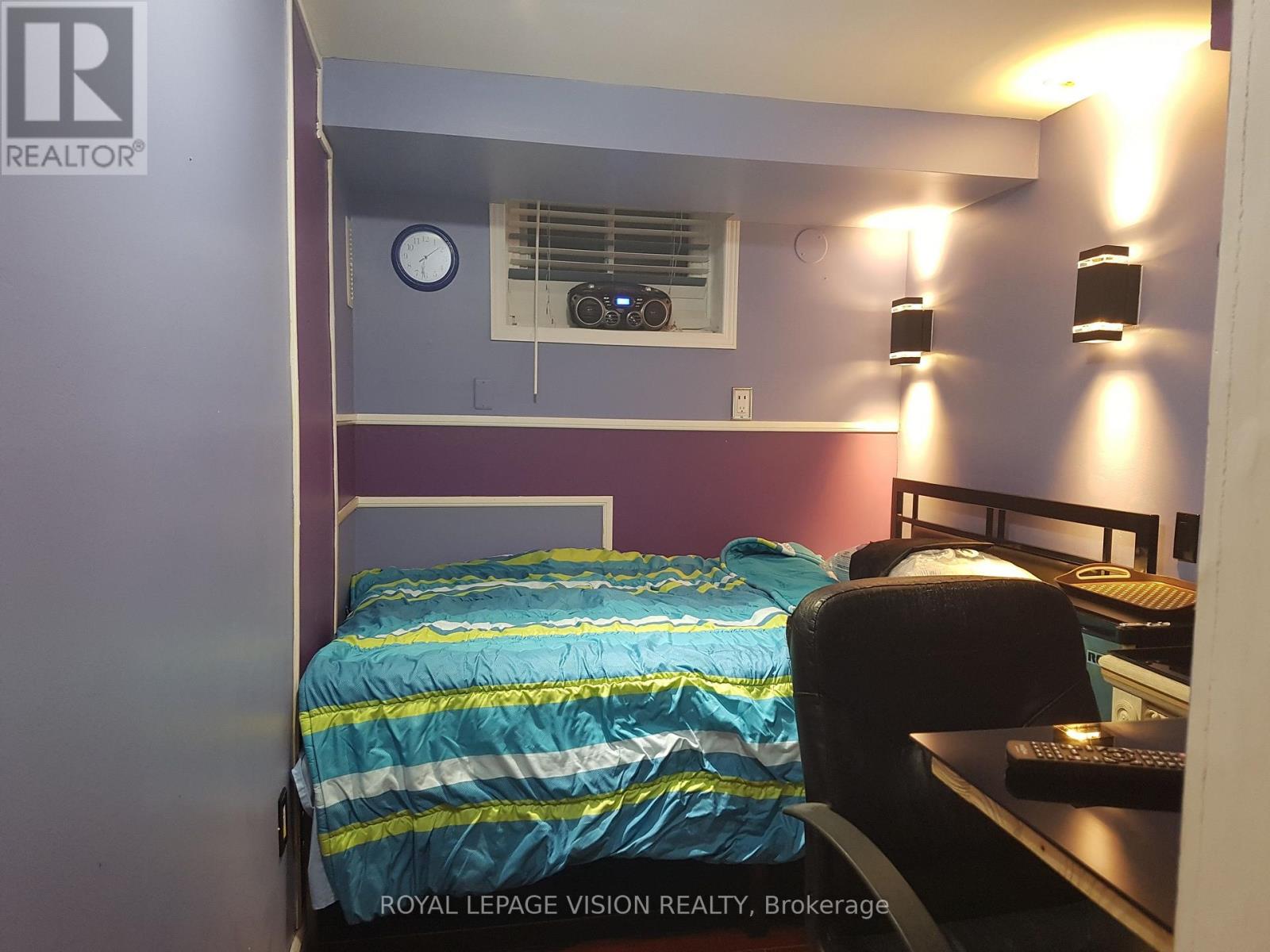 52 Ellendale Drive, Toronto (Dorset Park), Ontario  M1P 1N5 - Photo 27 - E12200846