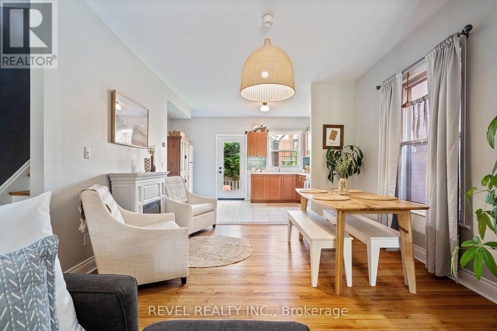 33 Holton Avenue N, Hamilton, Ontario  L8L 6H3 - Photo 14 - X12193804