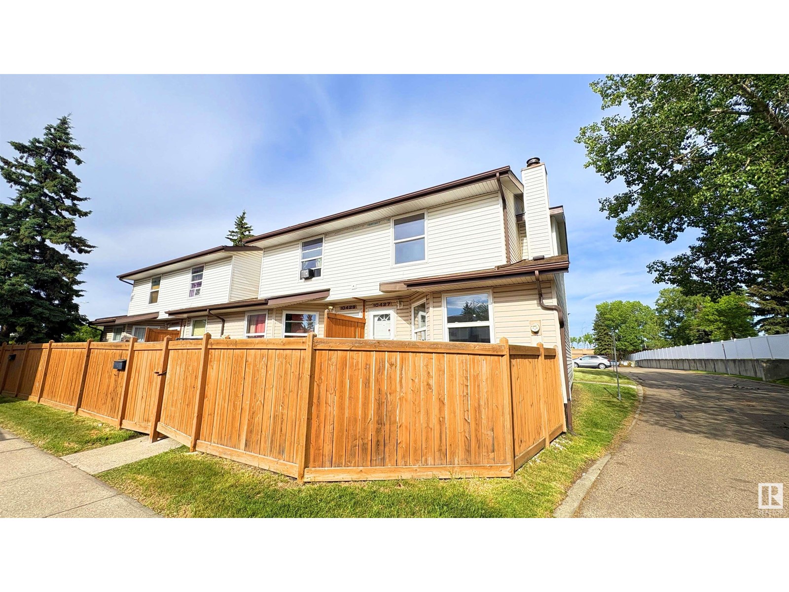 Property at 10427 24 AV NW image 1