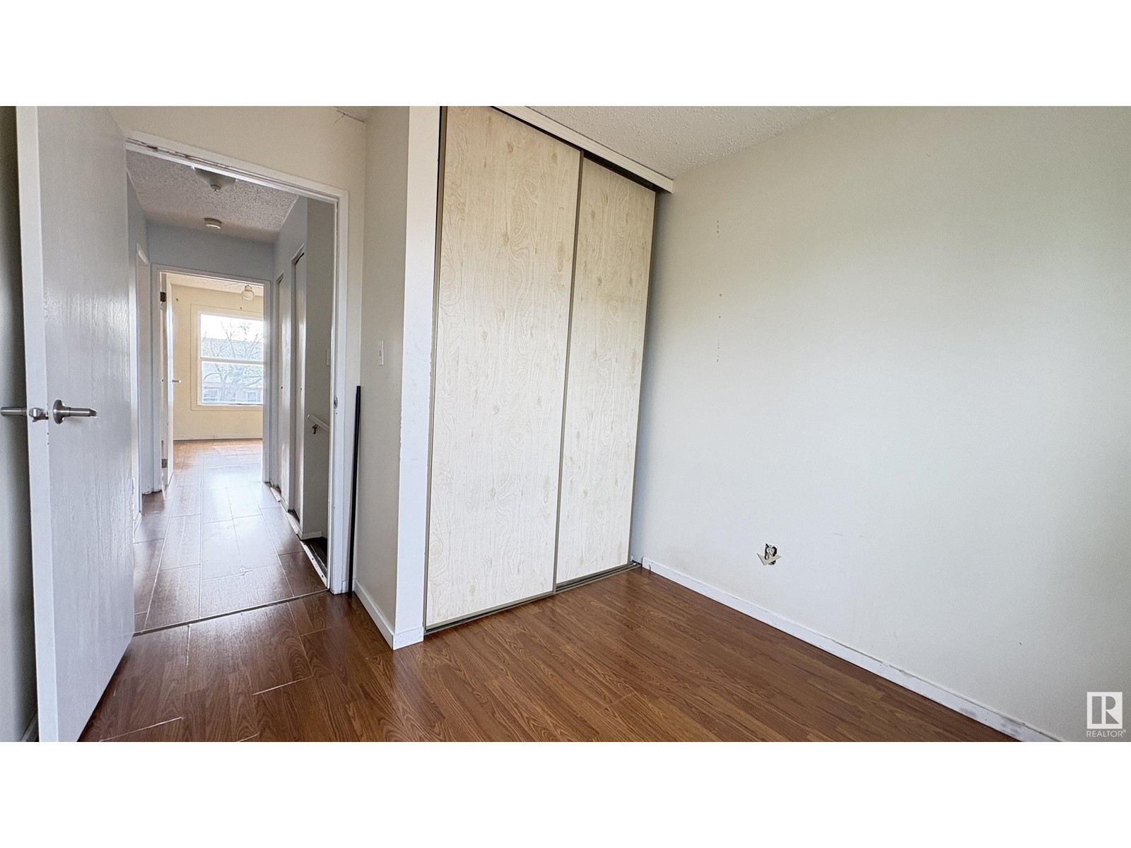10427 24 Av Nw, Edmonton, Alberta  T6J 4S2 - Photo 17 - E4440579