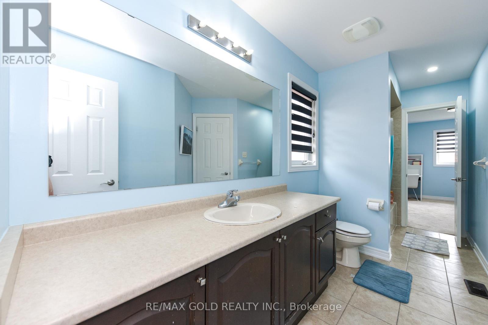 137 Earlsbridge Boulevard, Brampton, Ontario  L7A 3T7 - Photo 29 - W12189676