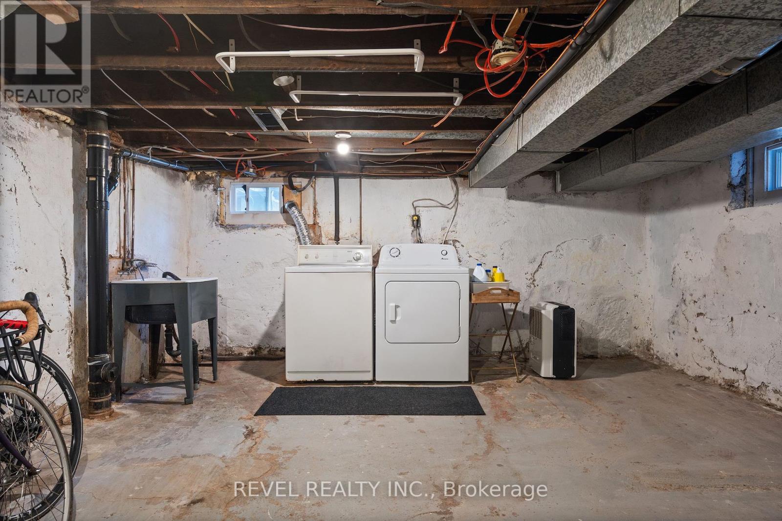 33 Holton Avenue N, Hamilton, Ontario  L8L 6H3 - Photo 44 - X12193804