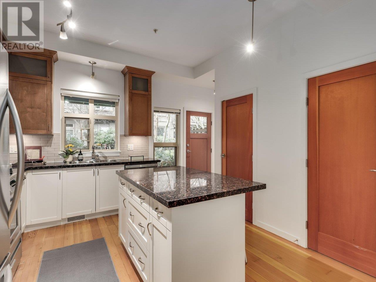 122 250 Salter Street, New Westminster, British Columbia  V3M 0B7 - Photo 9 - R3012201