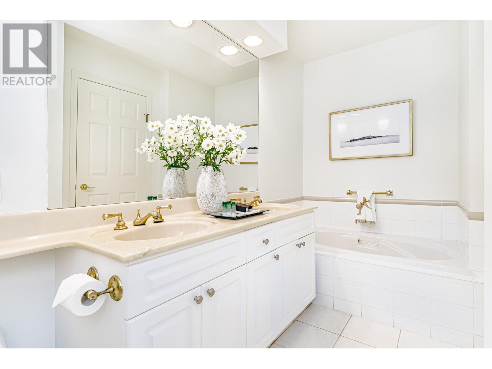 213 5835 Hampton Place, Vancouver, British Columbia  V6T 2G2 - Photo 17 - R3012203