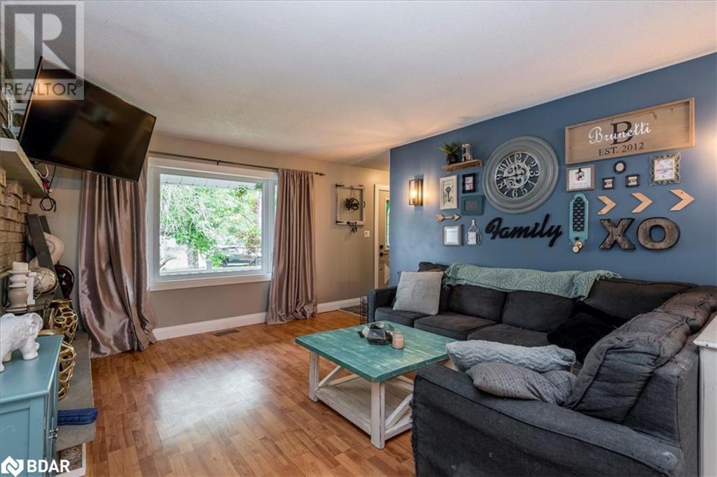 Property at 4049 BAYVIEW Avenue image 4