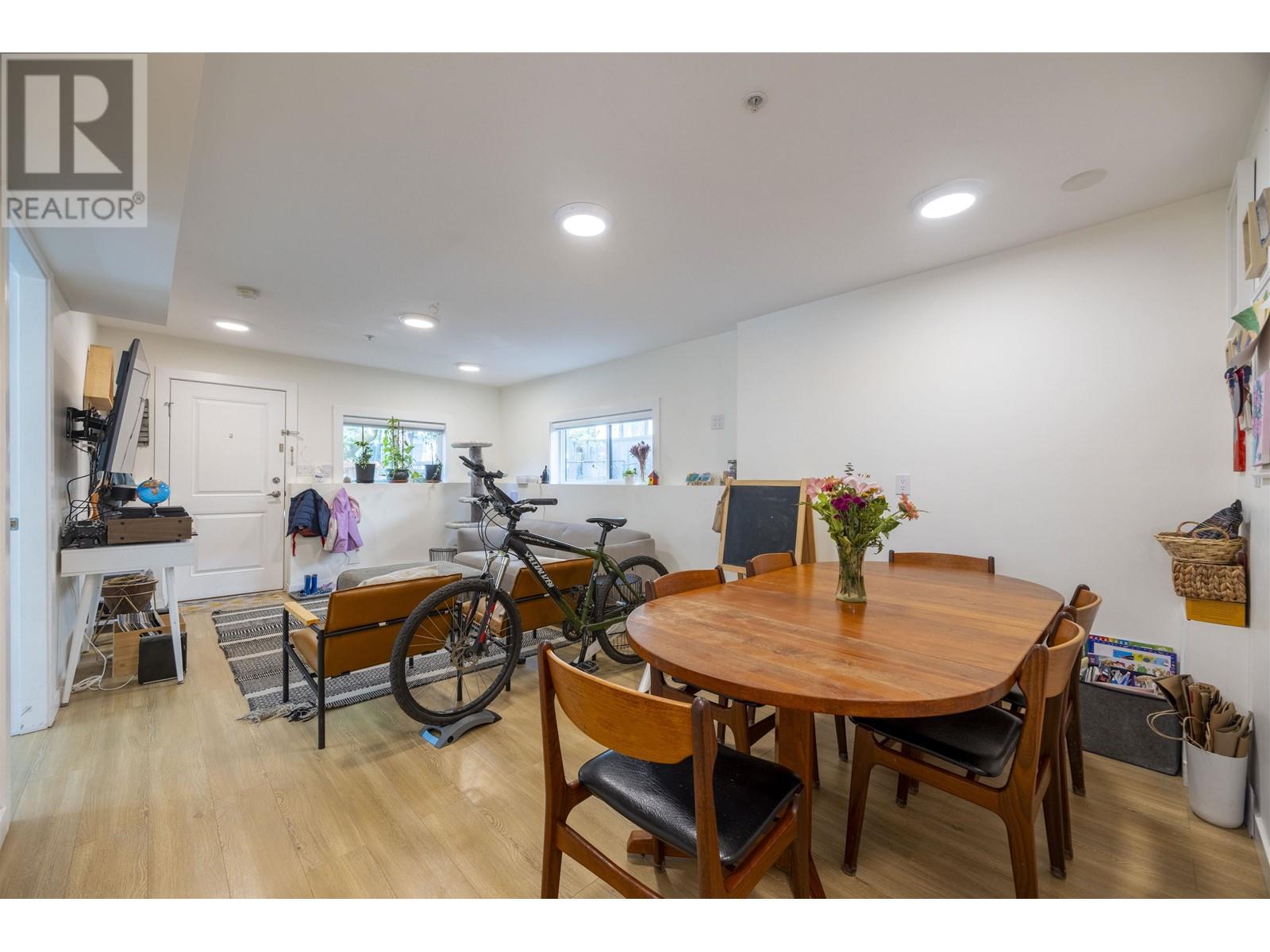 4198 St. George Street, Vancouver, British Columbia  V5V 0C2 - Photo 6 - R3012107