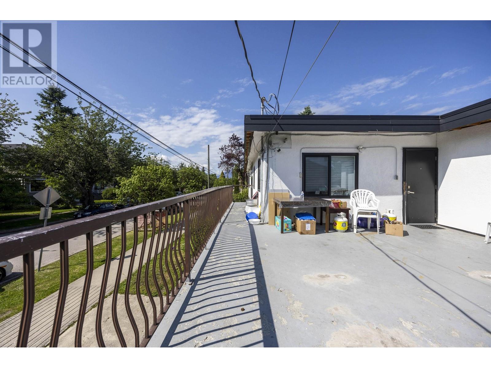4198 St. George Street, Vancouver, British Columbia  V5V 0C2 - Photo 38 - R3012107