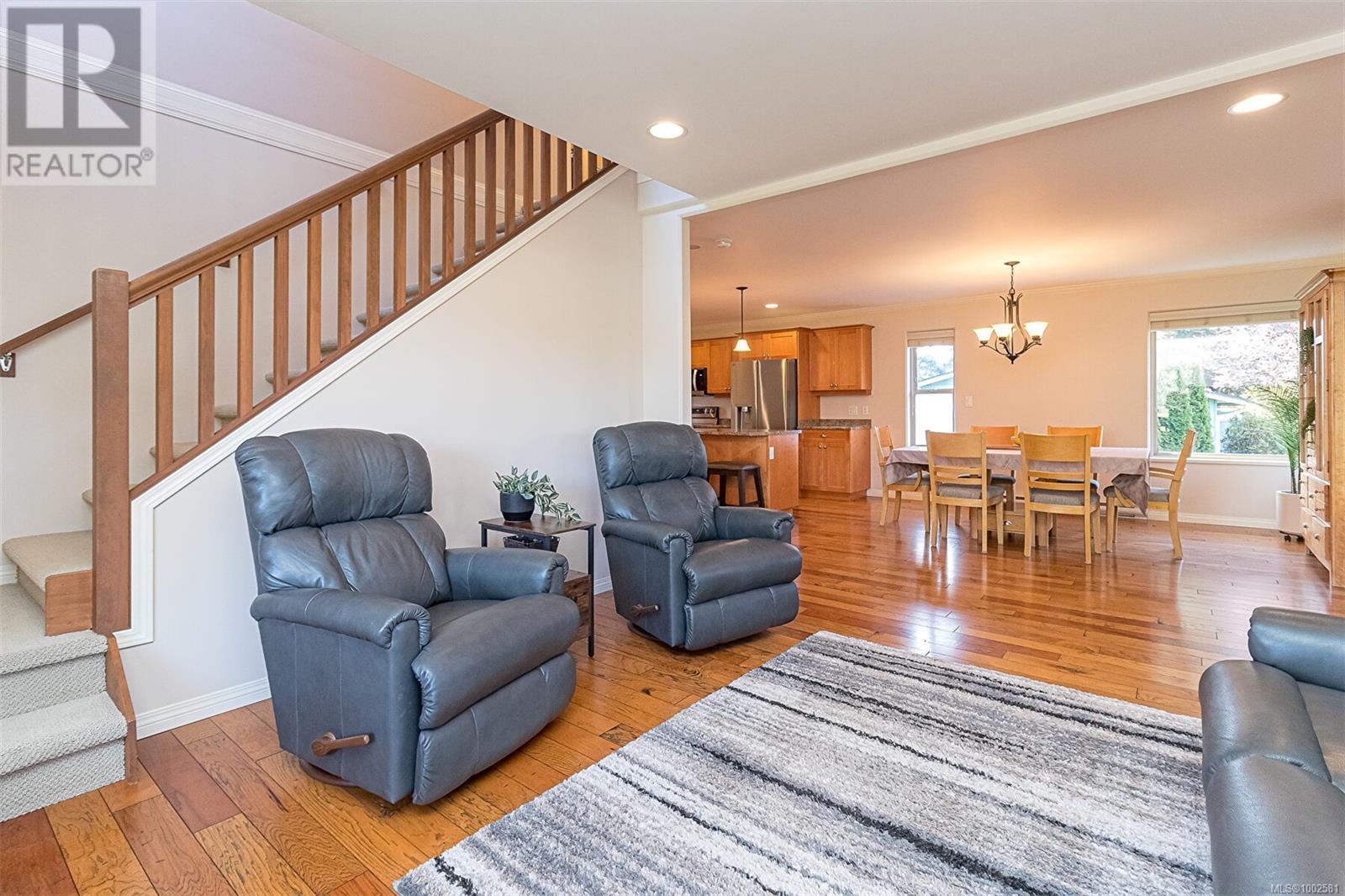 1747 Whiffin Spit Rd, Sooke, British Columbia  V9Z 0T9 - Photo 10 - 1002581