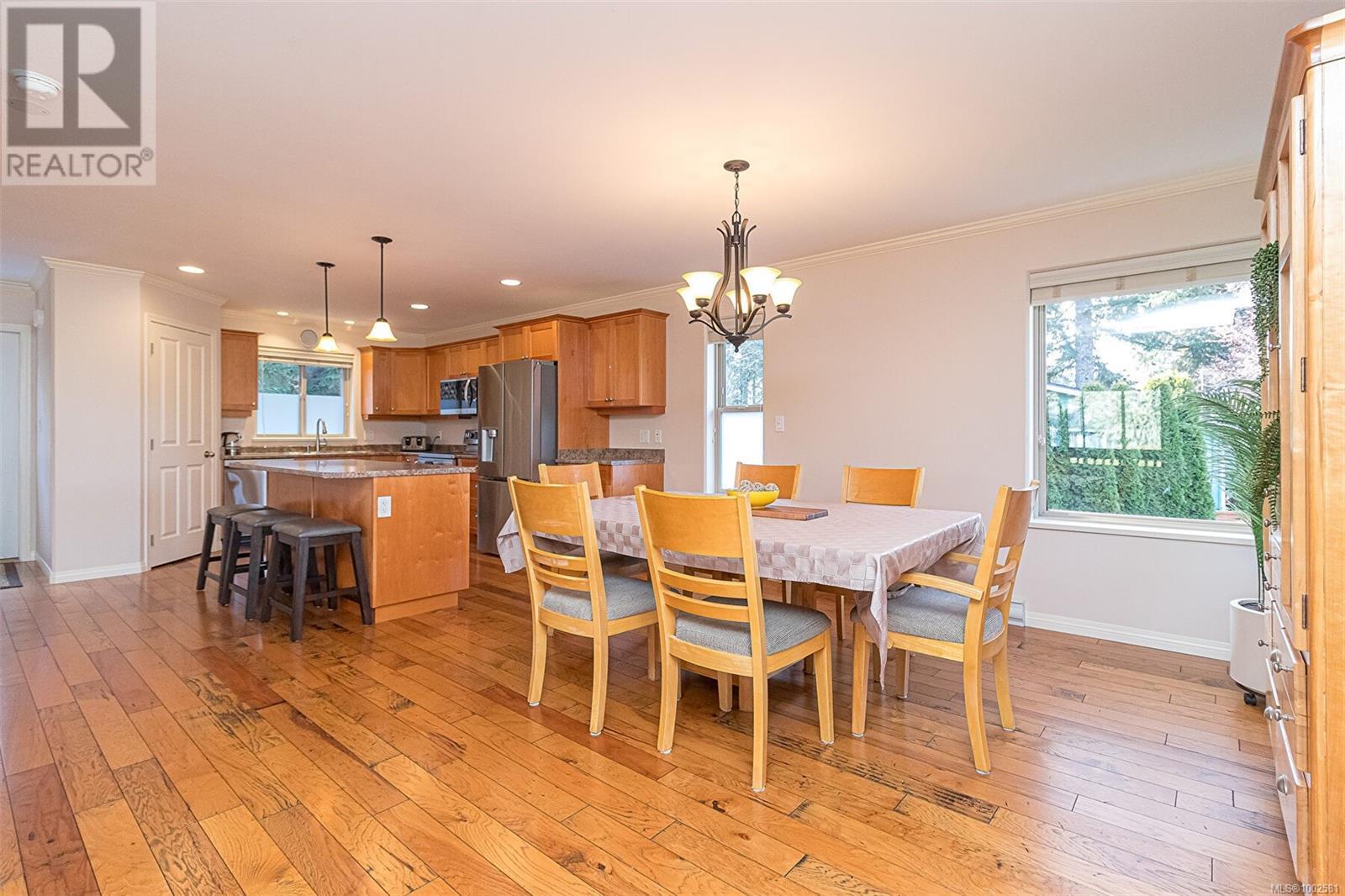 1747 Whiffin Spit Rd, Sooke, British Columbia  V9Z 0T9 - Photo 12 - 1002581