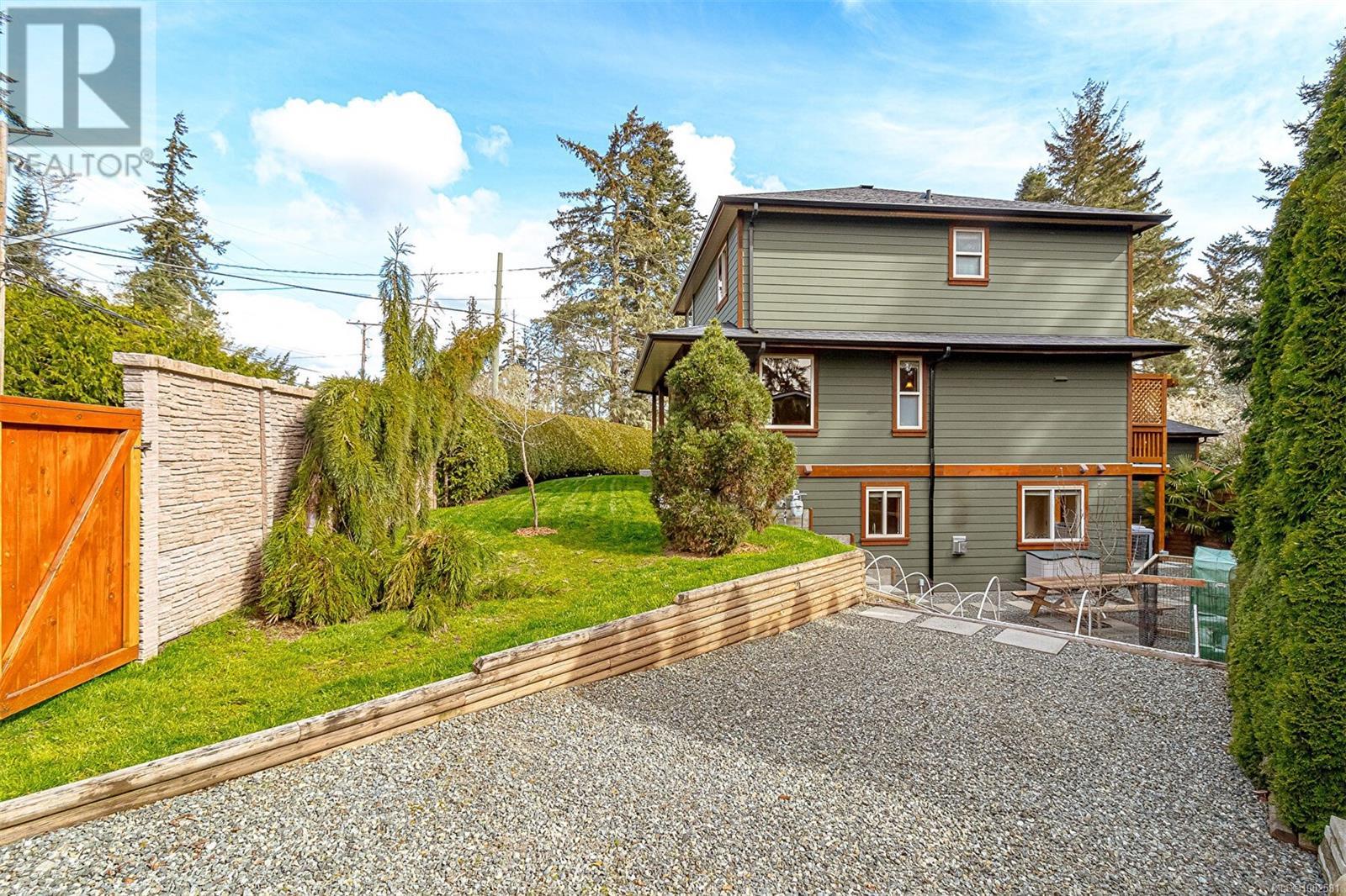 1747 Whiffin Spit Rd, Sooke, British Columbia  V9Z 0T9 - Photo 60 - 1002581