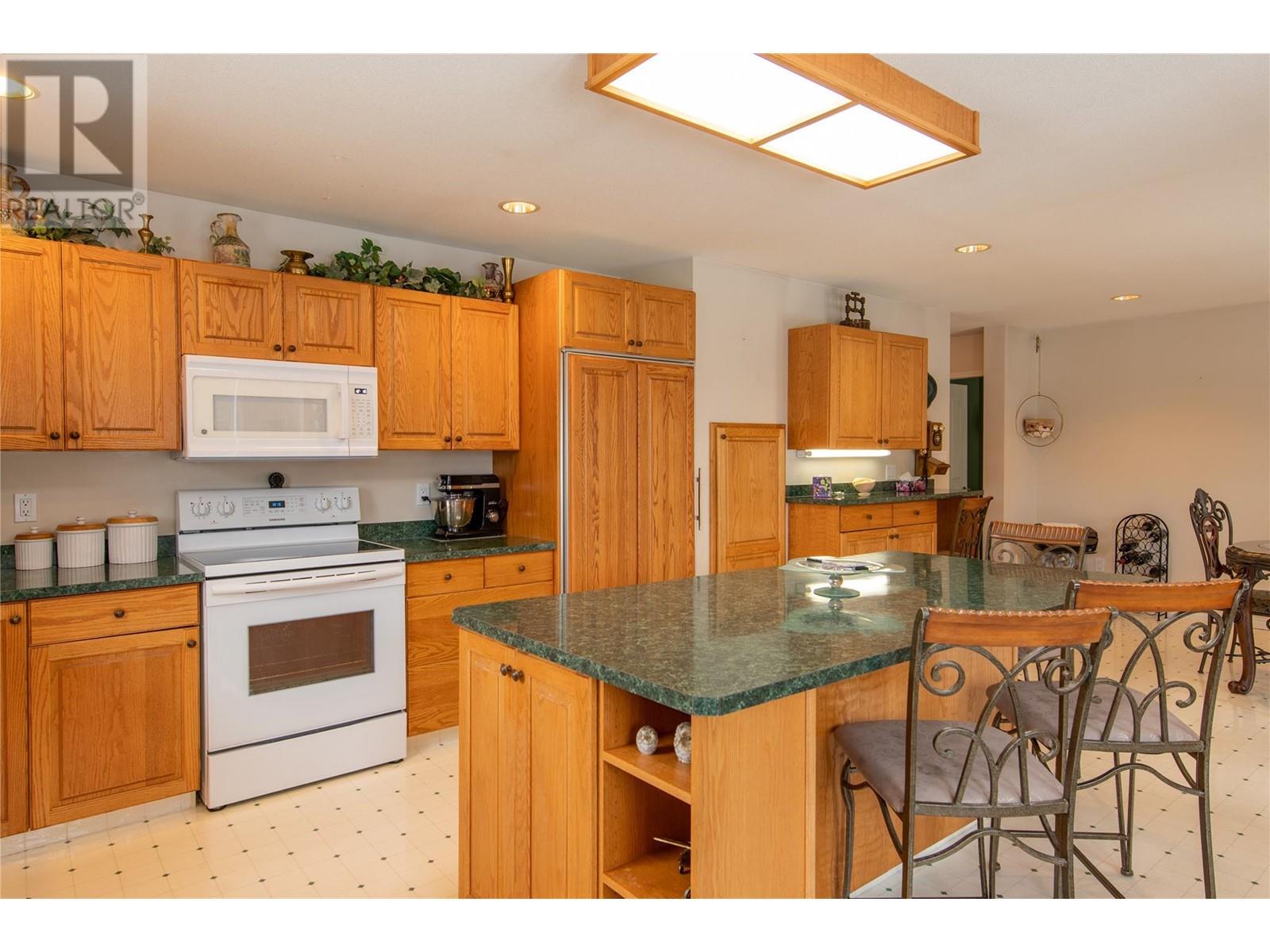 422 Riverglen Drive, Golden, British Columbia  V0A 1H0 - Photo 7 - 10338869