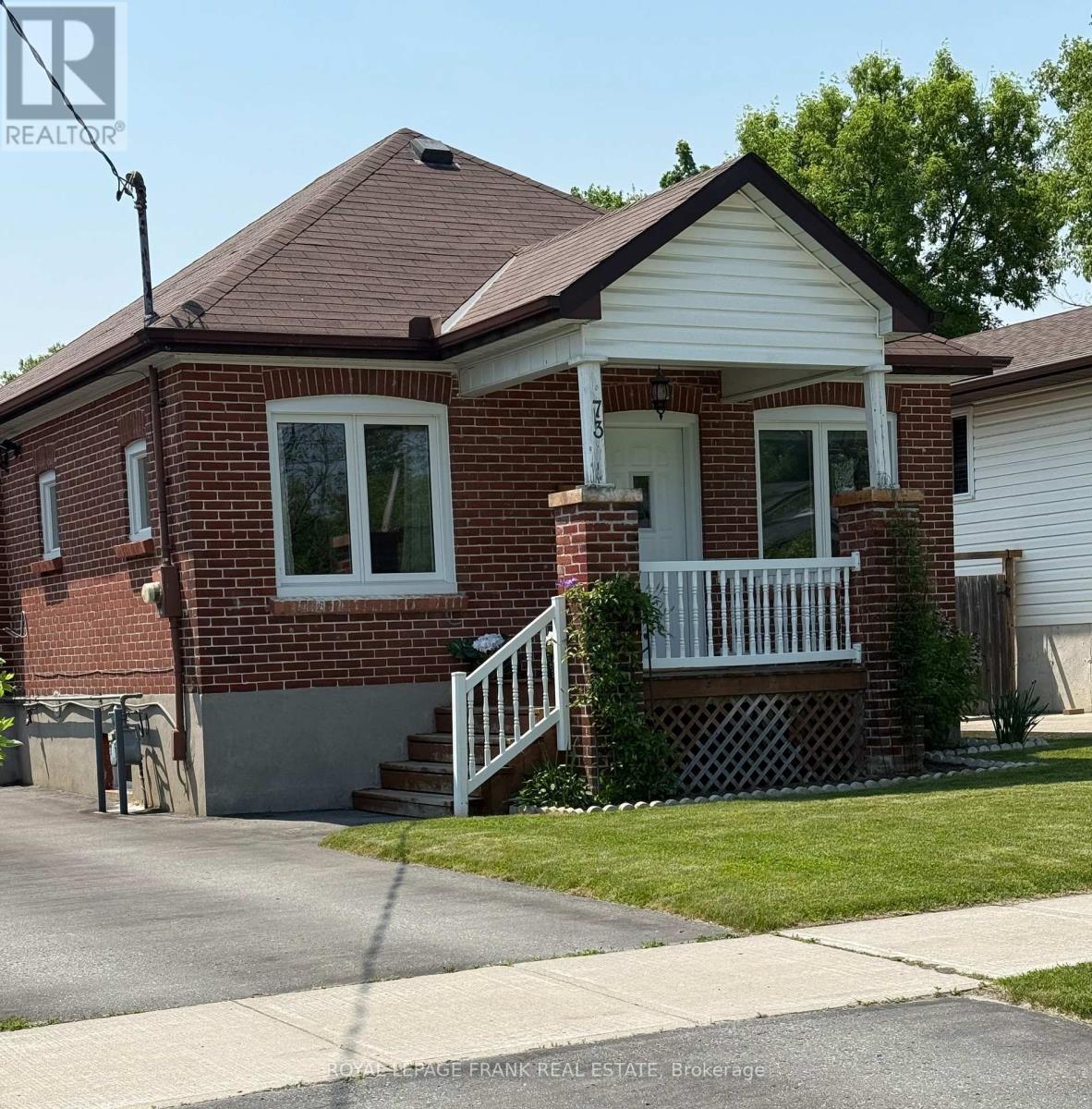 73 Pine Street, Peterborough Central, Ontario  K9J 5A6 - Photo 3 - X12201082