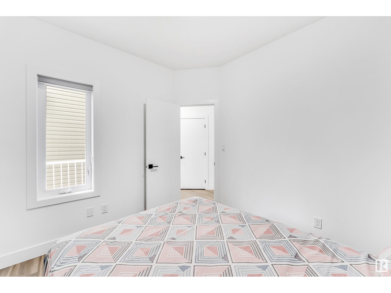 4816 177 Av Nw, Edmonton, Alberta  T5Y 3Y1 - Photo 11 - E4440761