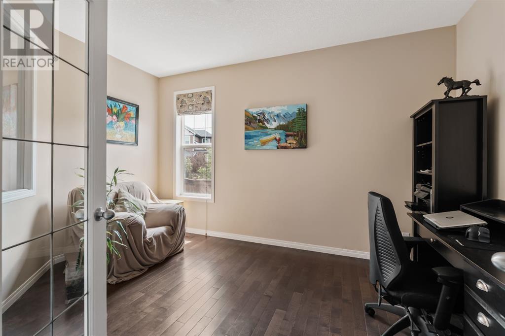 85 Cougar Ridge Cove Sw, Calgary, Alberta  T3H 0S5 - Photo 12 - A2228140