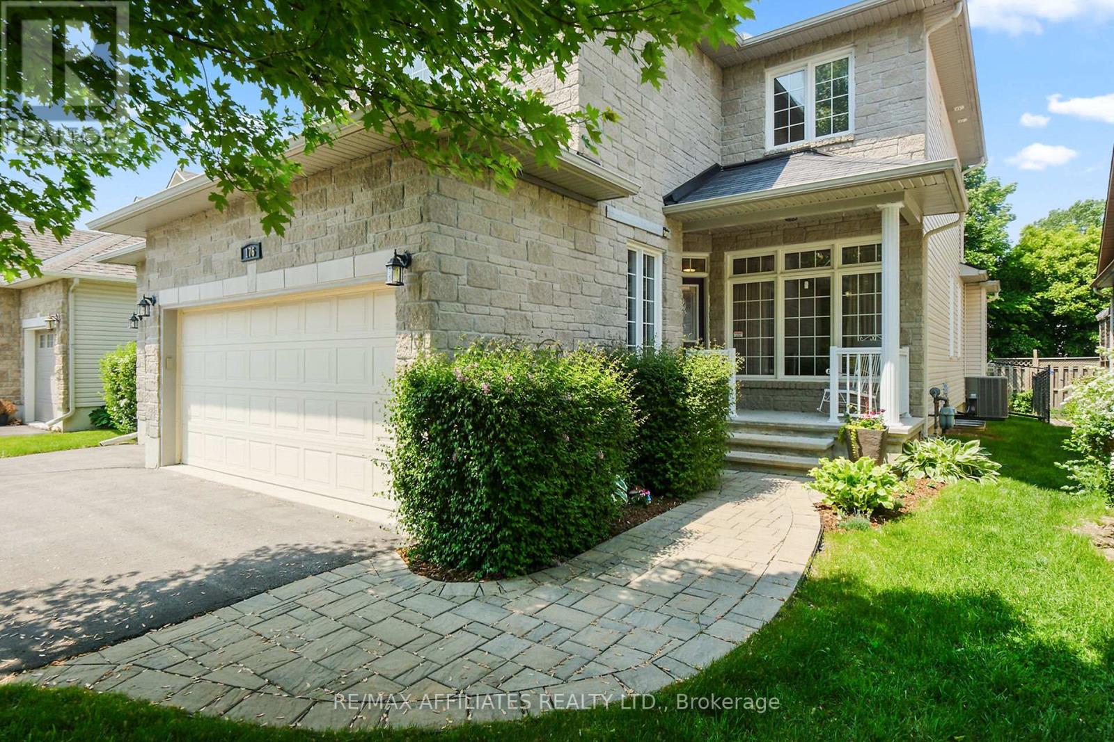 176 Topaze Crescent, Clarence-Rockland, Ontario  K4K 0E2 - Photo 2 - X12201099