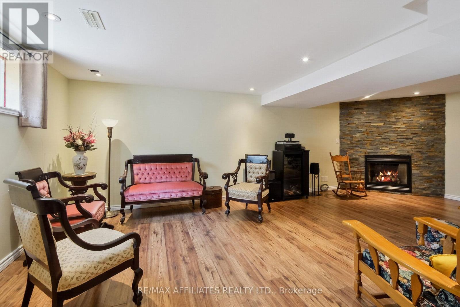 176 Topaze Crescent, Clarence-Rockland, Ontario  K4K 0E2 - Photo 40 - X12201099
